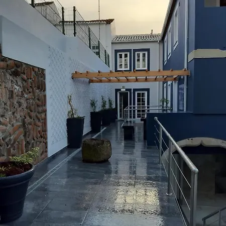 Garden - Casa Sao Joao - 4 Star Tourist Apartment